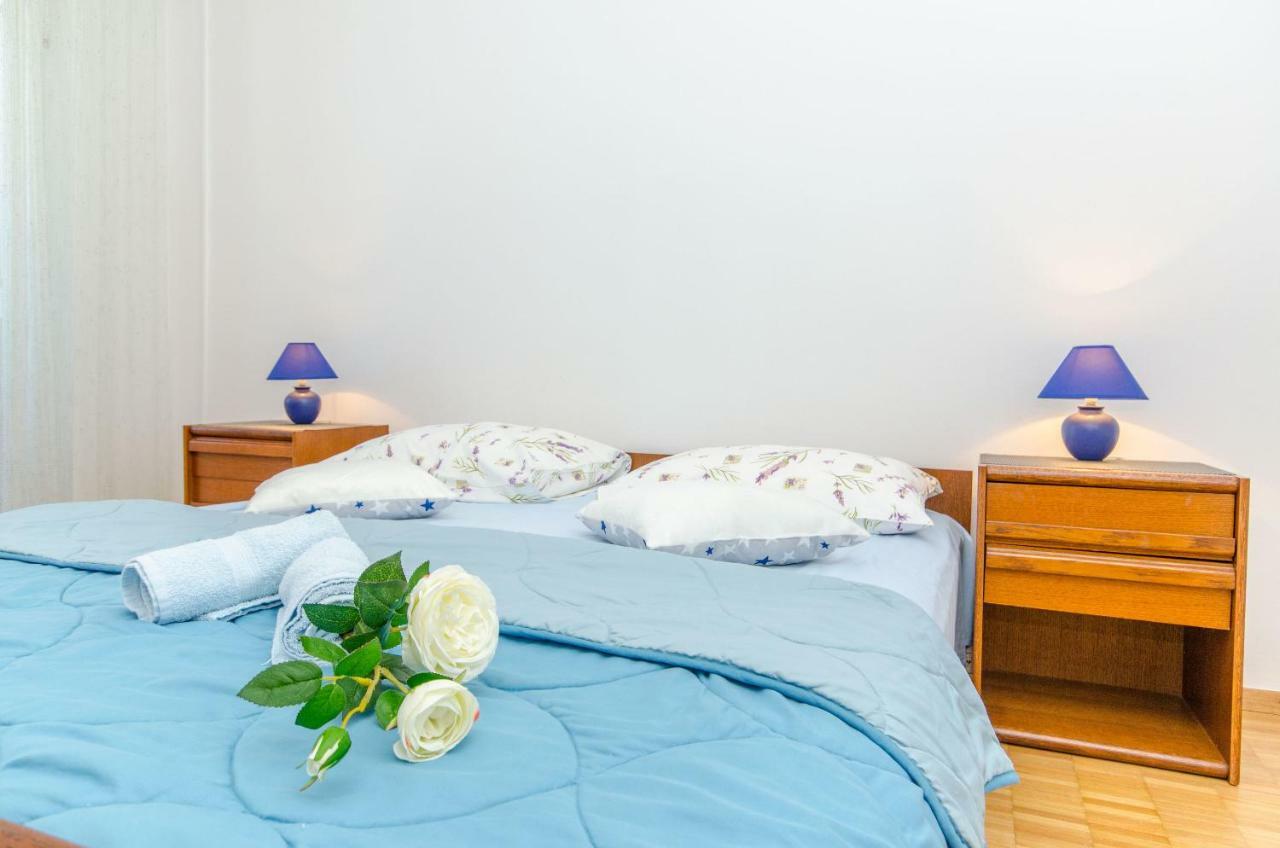 Apartments And Room Sun & Sea Podgora Exterior foto